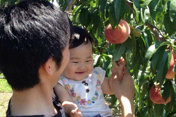 土用の日に桃?！採って食べて、浸かって、桃づくし！７月土用の日限定の「桃の葉湯」を開催