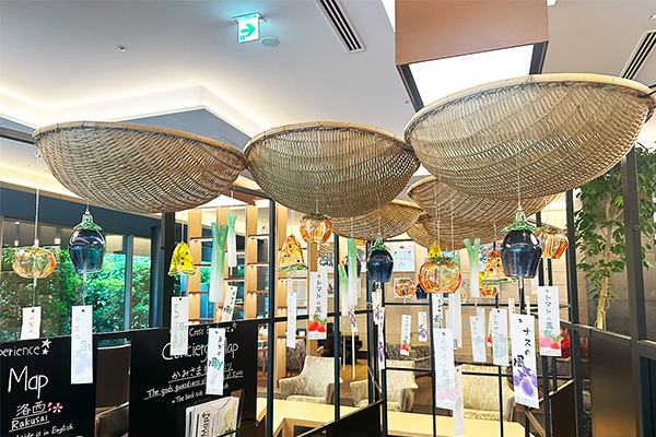伝統工芸「京うちわ」で涼を扇ぐ。塩見団扇POP UPをクロスホテル京都で開催