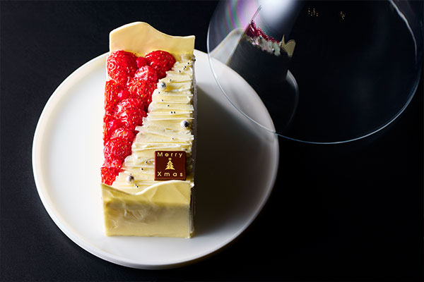 クロスホテル札幌 コースディナー、ケーキ、ルームデコレーション!ホテルで楽しむクリスマス「CROSS Xmas 2025」販売開始