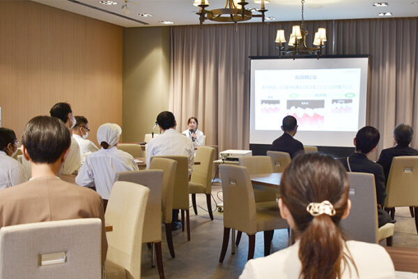 ユニバーサル・スタジオ・ジャパンのオフィシャルホテルホテル ユニバーサル ポート、ホテル ユニバーサル ポート ヴィータにてオーラルケア社内研修プログラムを実施