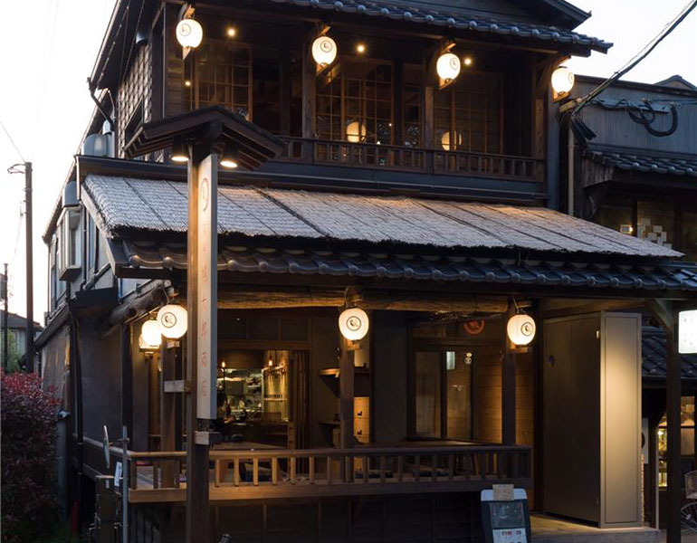 ▲筥崎 鳩太郎商店 外観