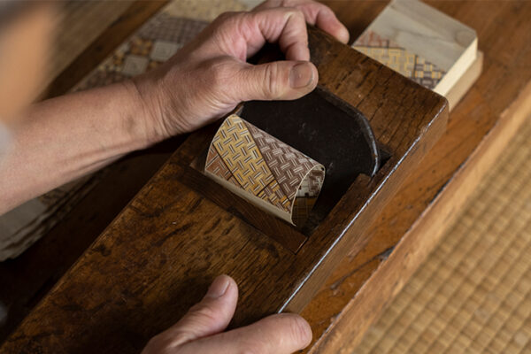 箱根・強羅 佳ら久が贈る春の寄木細工体験 ― 箱根の文化と職人技に触れる2日間
