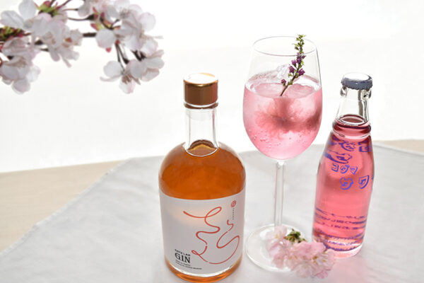 “W大田×W桜”が生み出す、2週間限定カクテル「Spring Flight」誕生