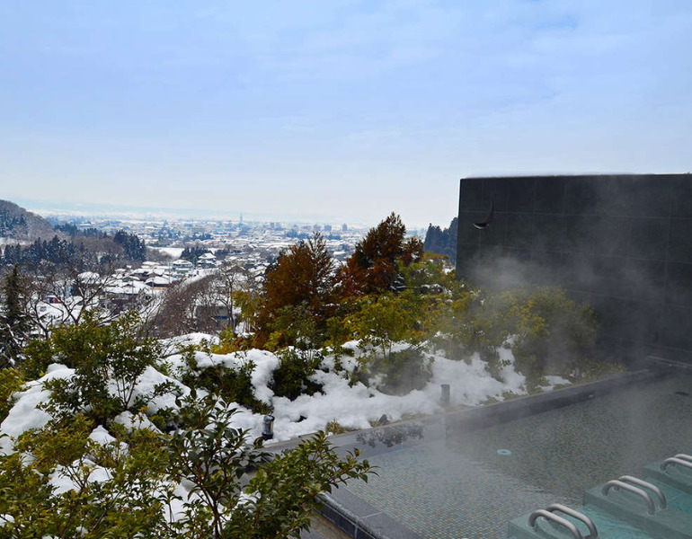 冬の絶景を満喫！雪見露天風呂が楽しめる宿｜にっぽん旅めぐり