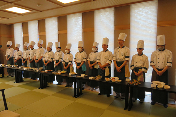 万惣 今年の優勝作品はブリのカルパッチョ！学生の感性が光るブリ料理を夕食ビュッフェで12月20日（金）から6日間限定で提供